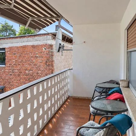 Grosses 3-zimmer-apartment Mit 6 Betten & Balkon Apartment Wildeck